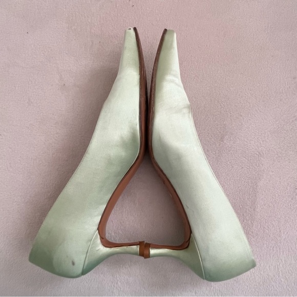 Stuart Weitzman Vintage Satin Kitten Heels Squared Toe 9.5 B - Picture 5 of 9
